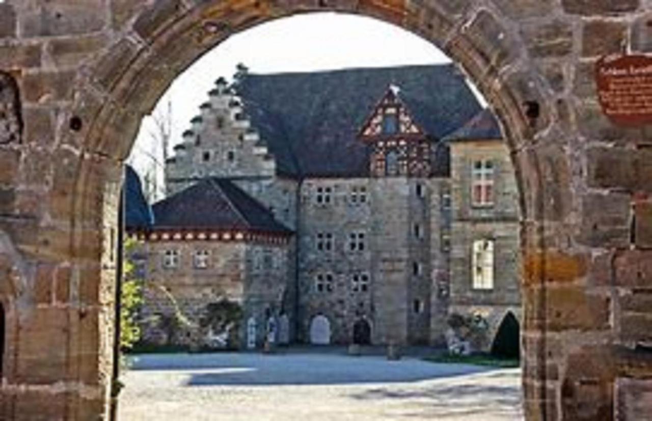 Gutsverwaltung Schloss Eyrichshof Ebern Exterior foto